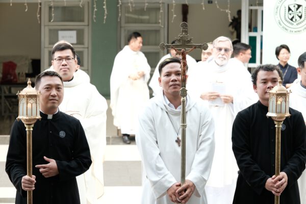 Mừng lễ Đức Maria Vô Nhiễm Nguyên Tội – Bổn mạng Trung tâm Thần học Sedes Sapientiae