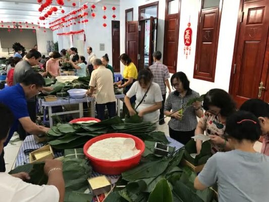 Bánh chưng nghĩa tình 2026