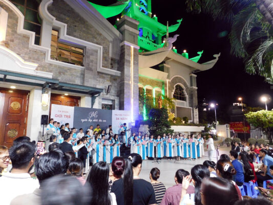 Nghĩ về Ngày Của Mẹ