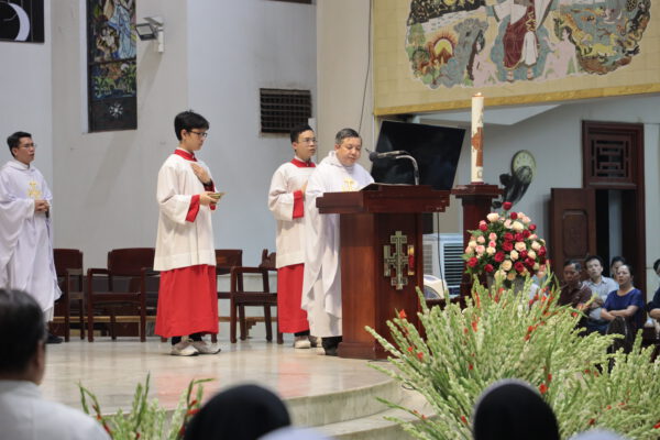 Về bên Mẹ Fatima