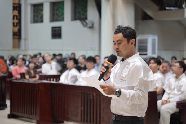 Thánh lễ ban Bí tích Khai tâm Kitô giáo