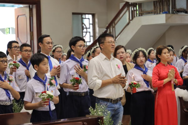 THÁNH LỄ BAN BÍ TÍCH THÊM SỨC