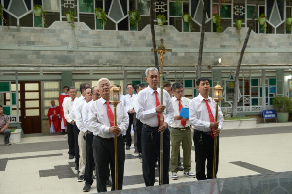 HAI VÌ SAO SÁNG
