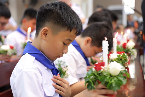 THÁNH LỄ BAN BÍ TÍCH THÊM SỨC