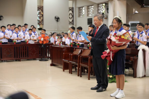 THÁNH LỄ BAN BÍ TÍCH THÊM SỨC