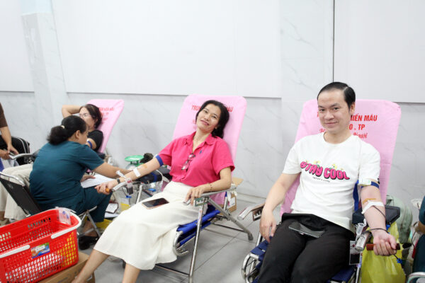 NGHĨA CỬ YÊU THƯƠNG NGHĨA CỬ YÊU THƯƠNG