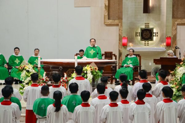 BAN LỄ SINH MỪNG LỄ BỔN MẠNG