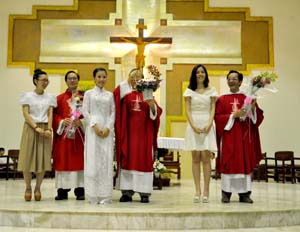 The first Mass in English at Saint Dominic Parish