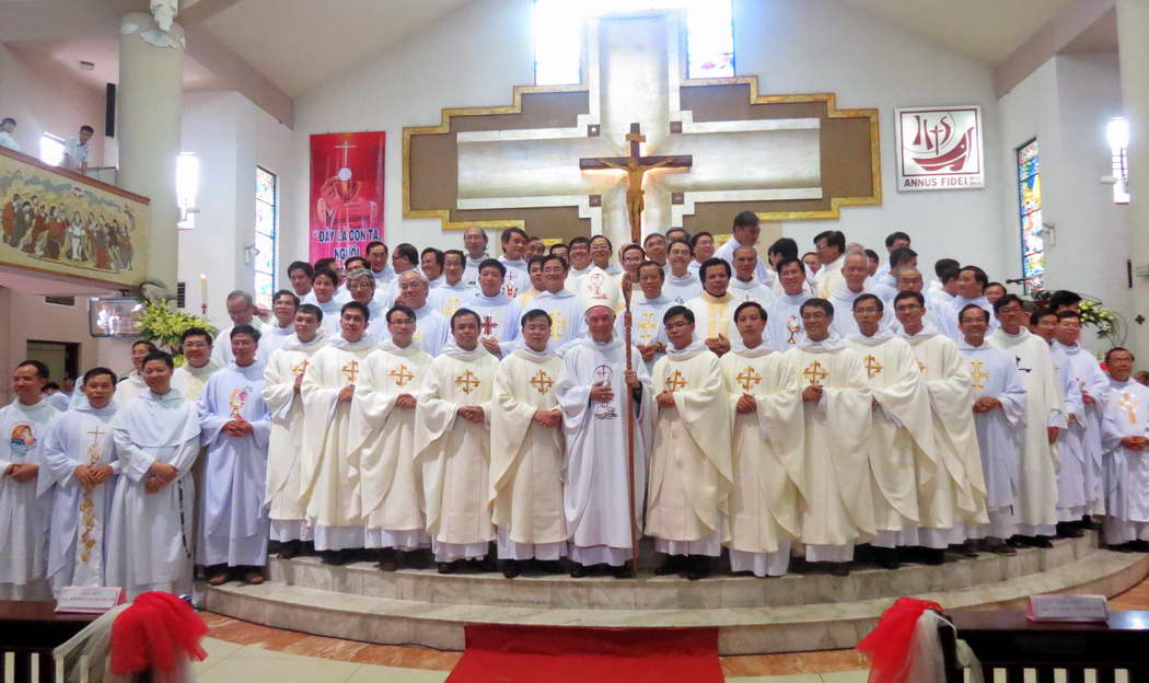Video: Lễ trao tác vụ linh mục Dòng Đaminh 2013 (trọn bộ)