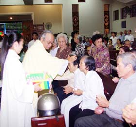 Thánh Lễ đặc biệt cầu cho bệnh nhân 11.02.2011