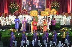 Video: Kỷ niệm 25 năm tôn phong các thánh TĐVN