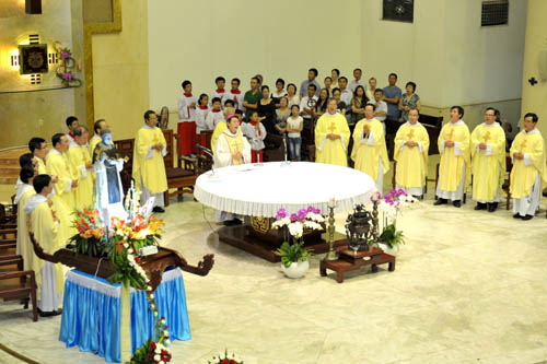 Video giảng lễ thánh Martinô (2013)